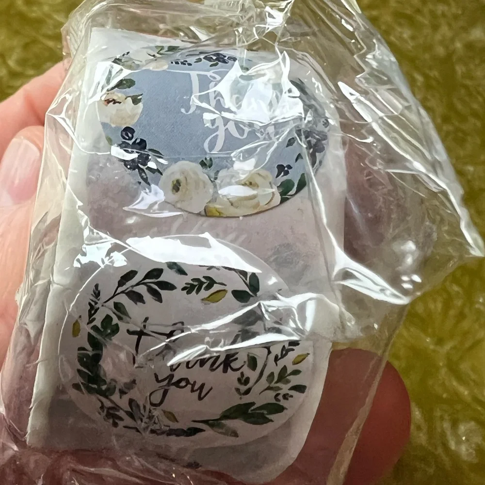 Roll of 500 Thank You Stickers For Packages